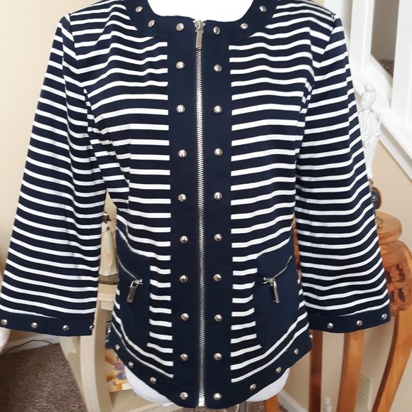 Jones New York Jackets & Blazers - 💐💐EUC Jones New York Signature Cropped Jacket Navy/ White sz 8